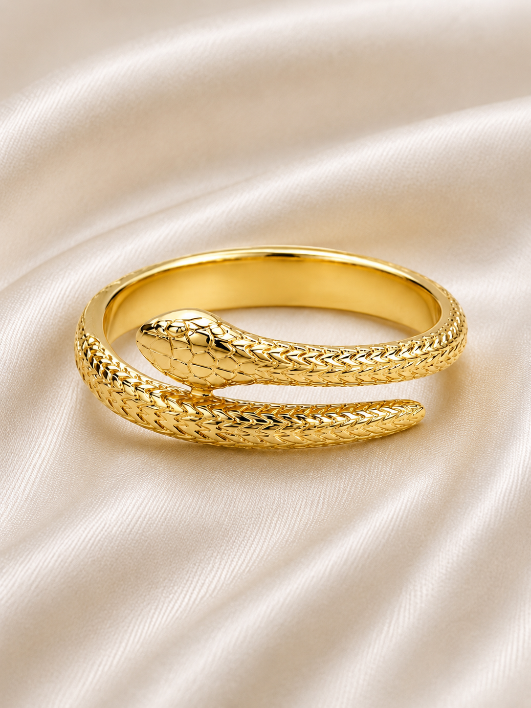 Open media 1 in modal 10K Gold Women’s Ring - Snake